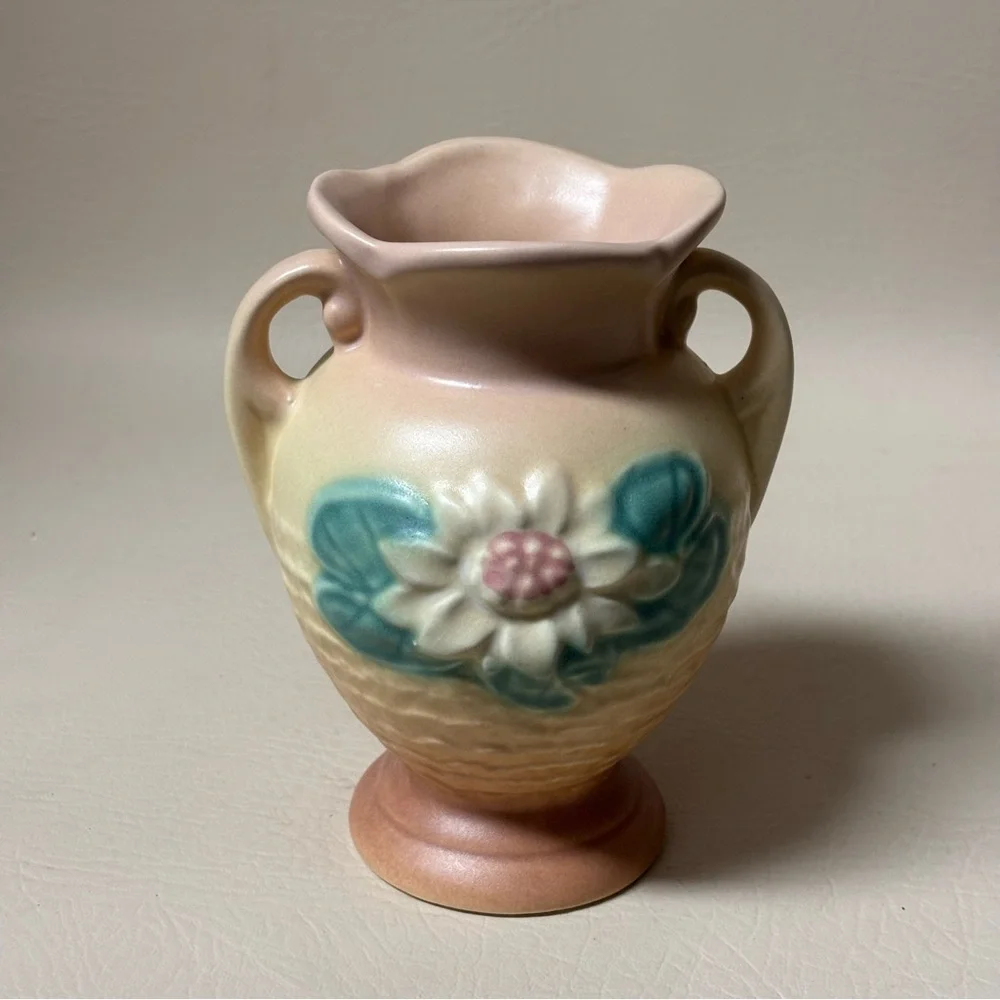 Hull Pottery vintage hull